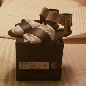 Kenneth Cole multi color sandal